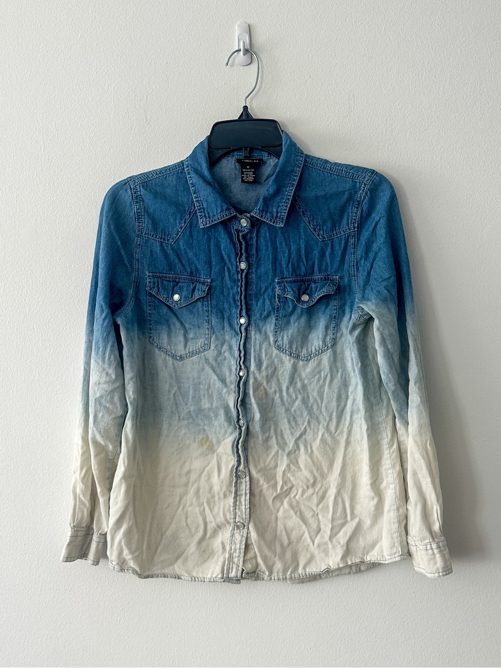 Rue21 Ombré Blue And White Snap Button Up Long Sleeve Shirt Size M